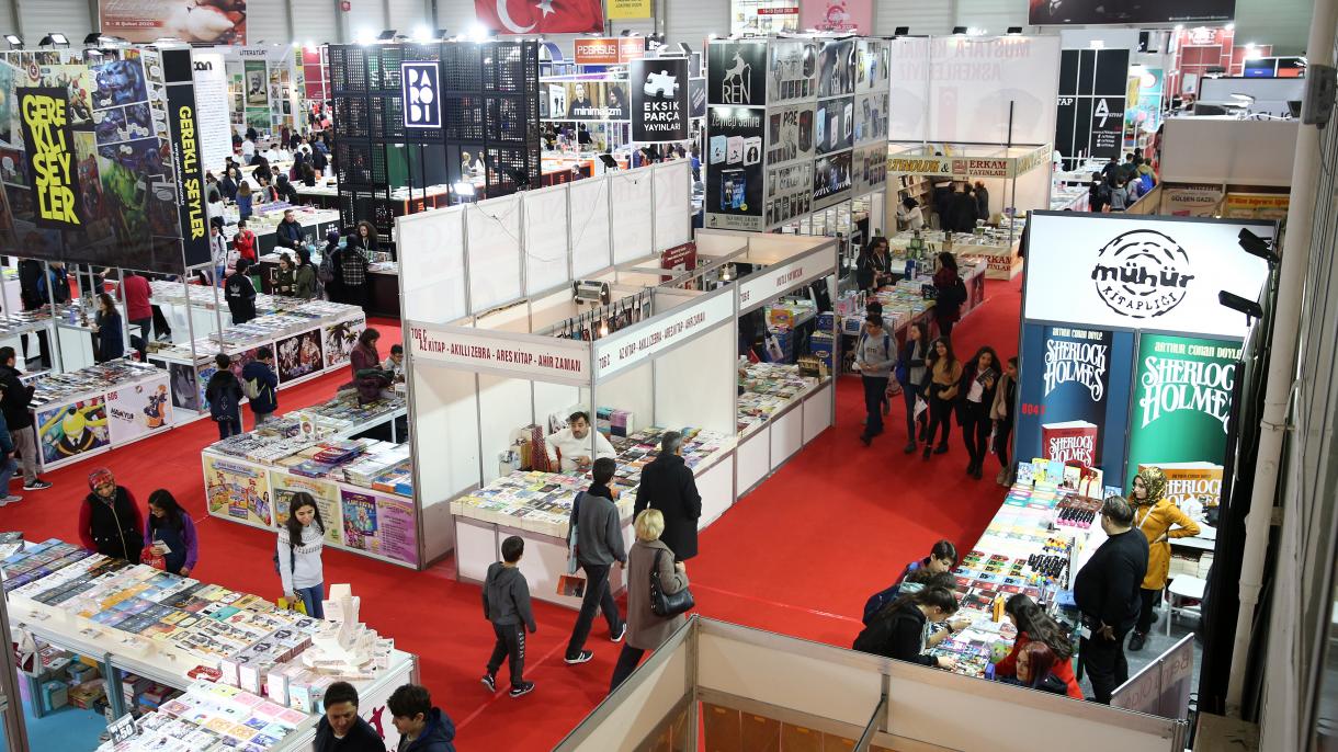 Sok érdeklődőt vonzott a Çukurovai Könyvvásár