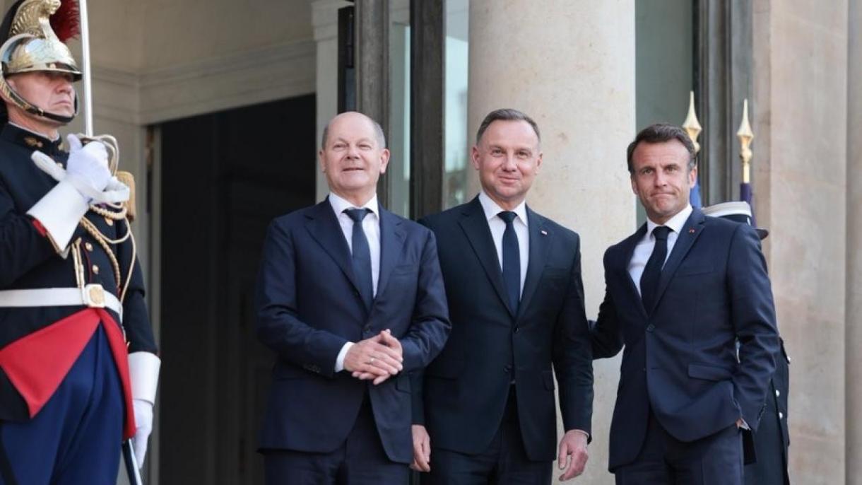 Párizsban találkozott Macron, Scholz és Duda