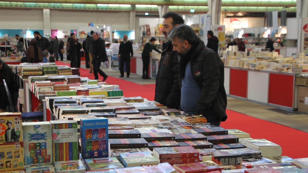 Германияда түрік кітап жәрмеңкесі