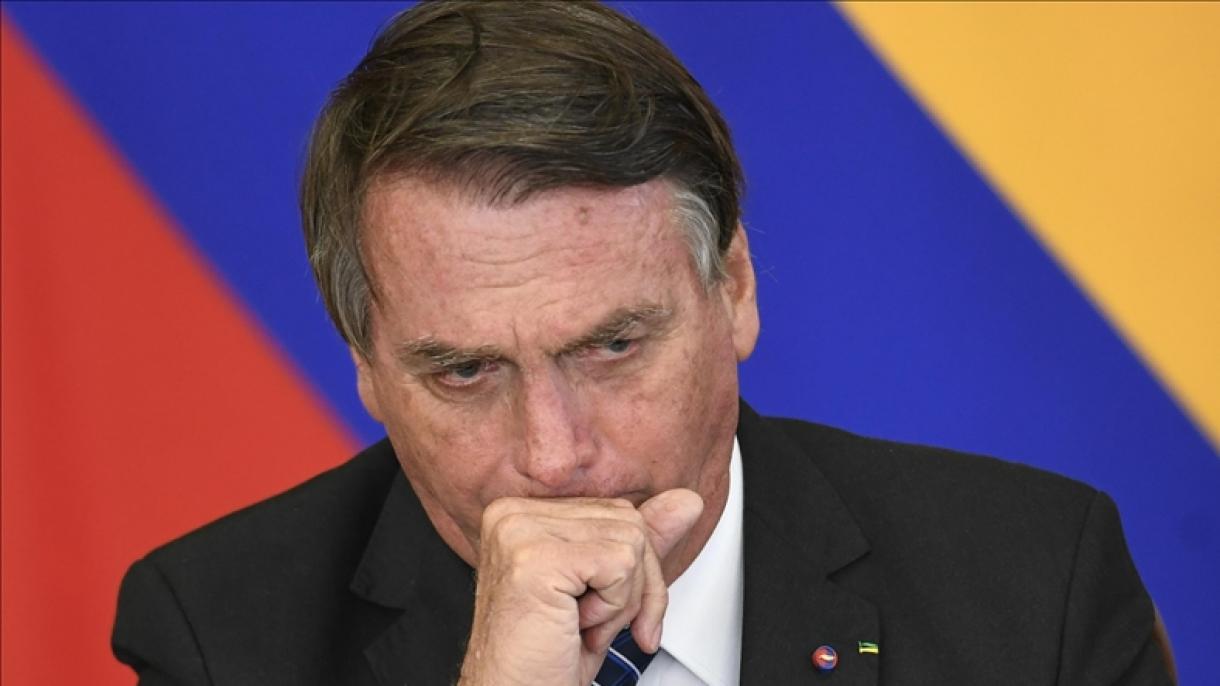 Bolsonaro acusado de 11 delitos, entre ellos el de homicidio masivo por su gestión de la pandemia