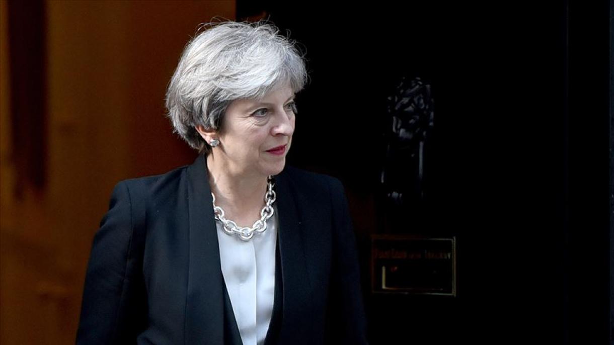 Theresa May oficialmente deja su cargo como la secretaria general del Partido Conservador