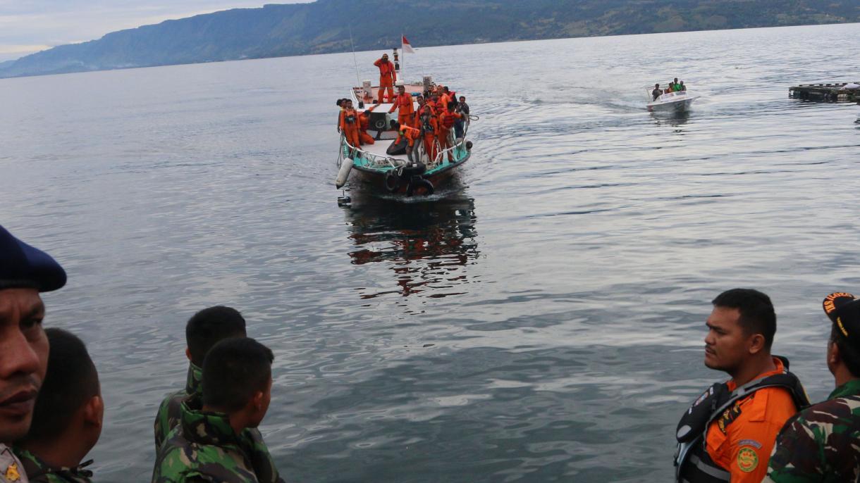 شمار مفقودین کشتی غرق شده اندونزی به 178 نفر رسید
