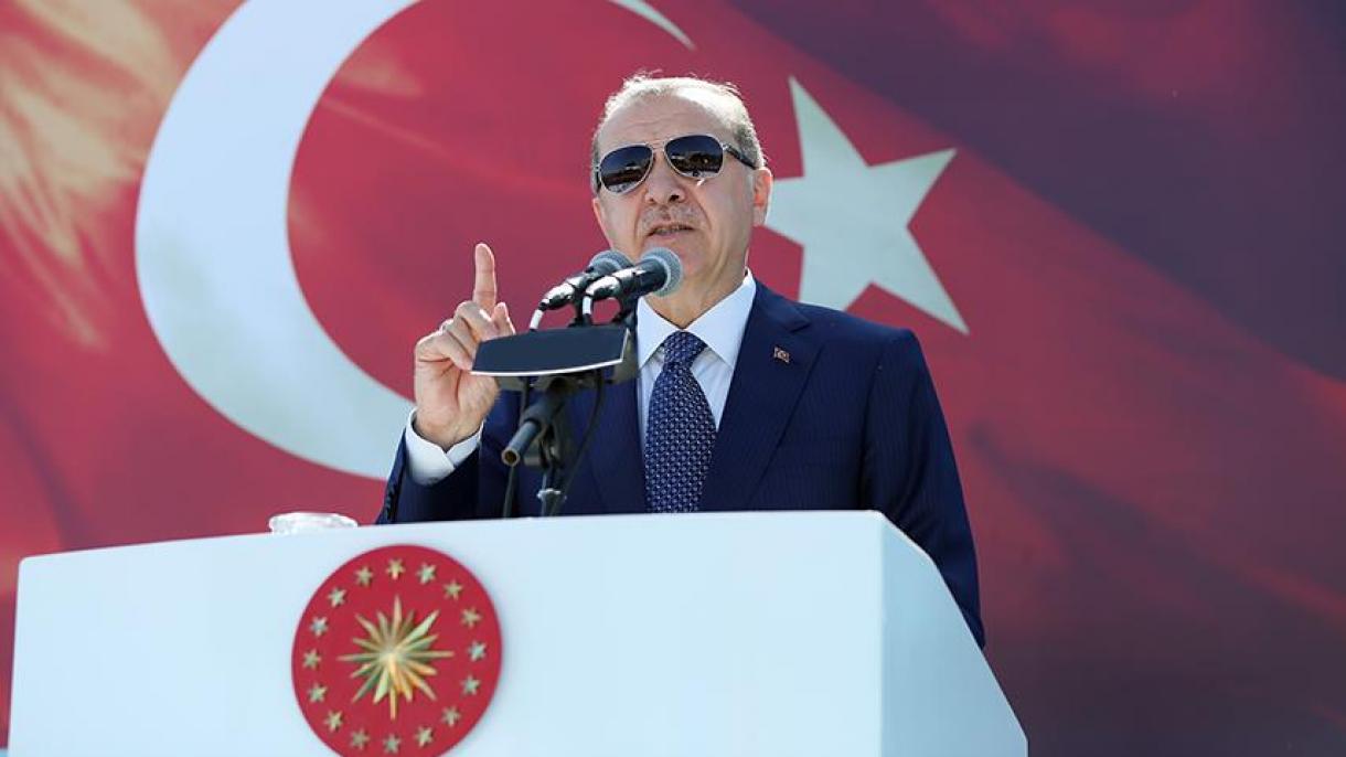 Erdogan fala sobre a luta contra o terrorismo e os ataques econômicos contra a Turquia