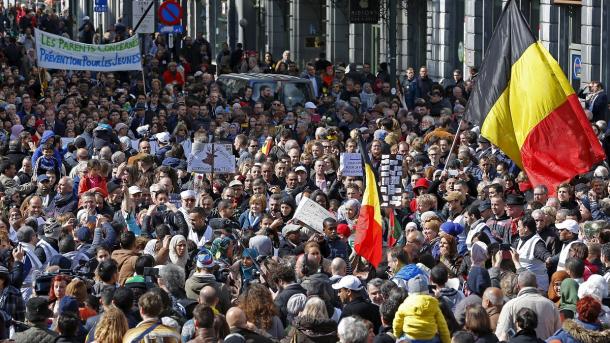 Bruxelas marcha contra o "terrorismo e o ódio"