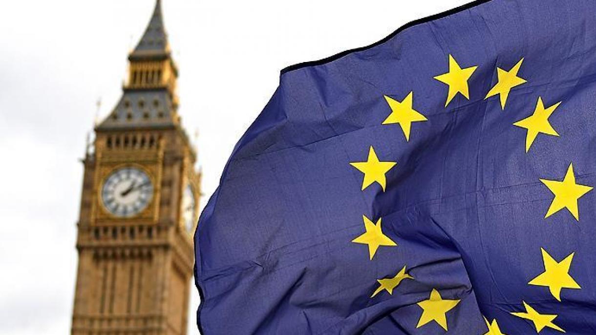 Brexit, May: Gb lascerà Ue a marzo 2019, transizione di due anni