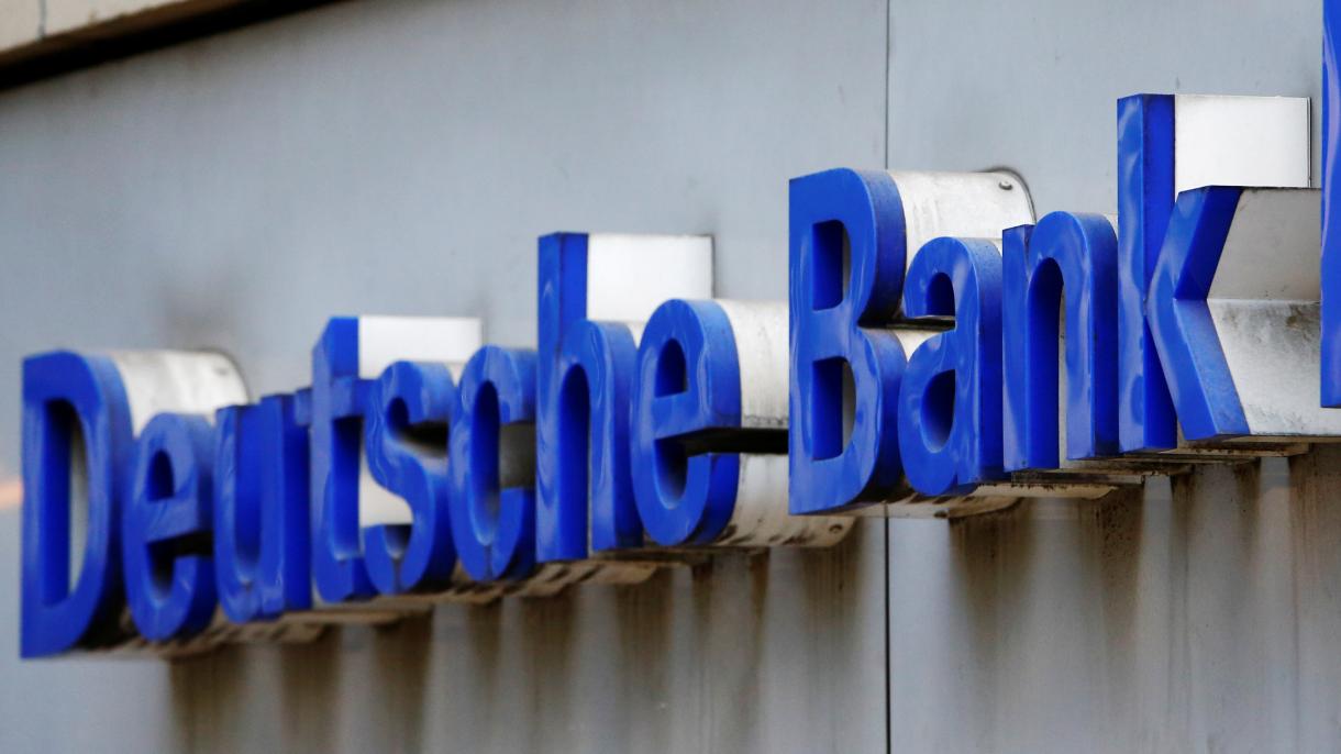 Linea dura su Italia può ritorcersi contro Germania per crisi Deutsche Bank
