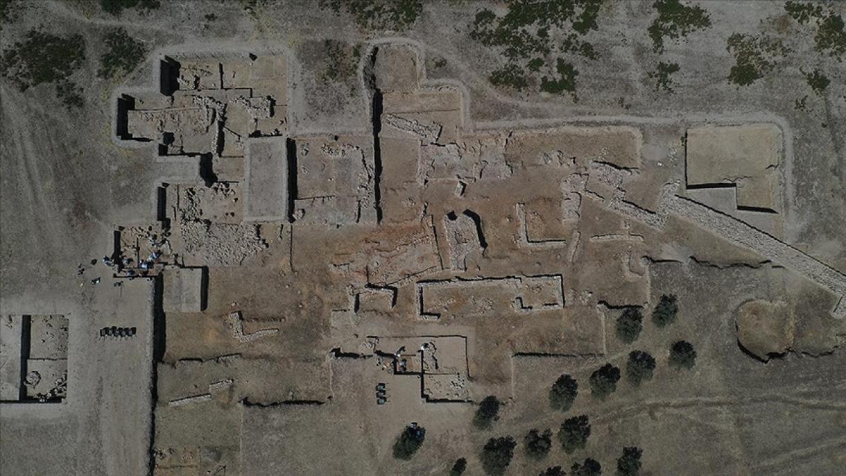 Foi encontrado em Aydin um forno de cerâmica com 3 500 anos