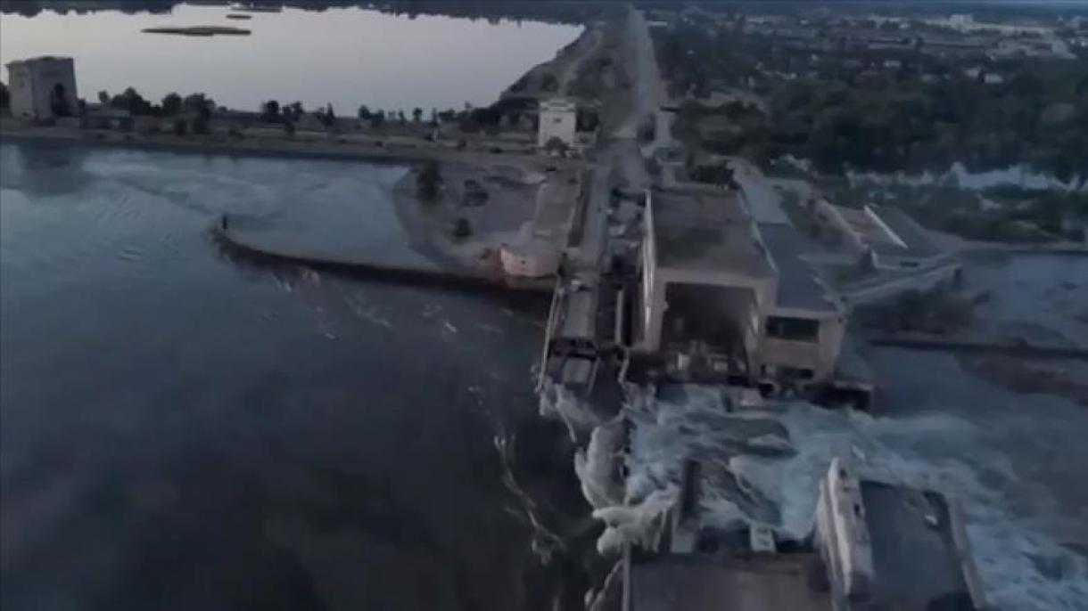 Ucraina,  Kahovka è allagata a causa dei bombardamenti