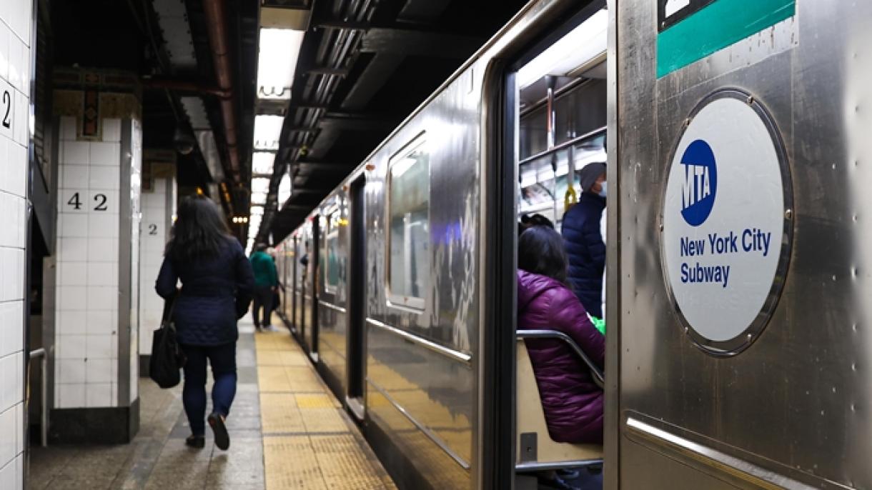 Увеличават мерките за сигурност в метрото на Ню Йорк...