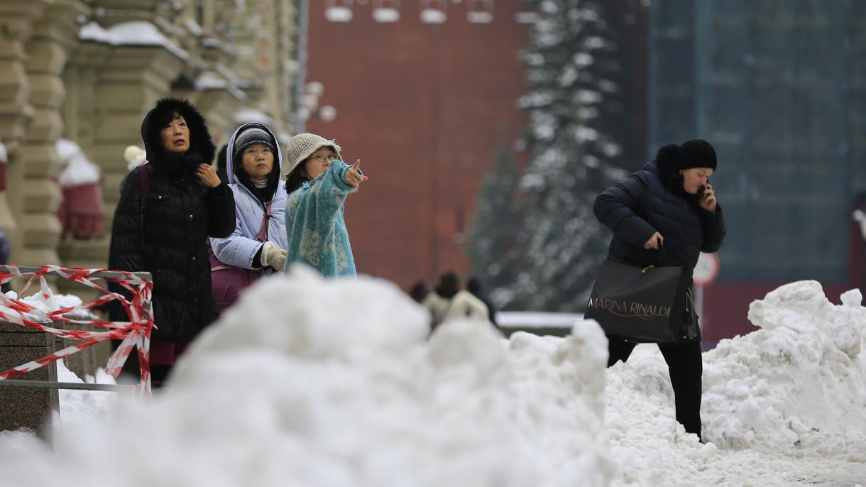 大雪侵袭新疆