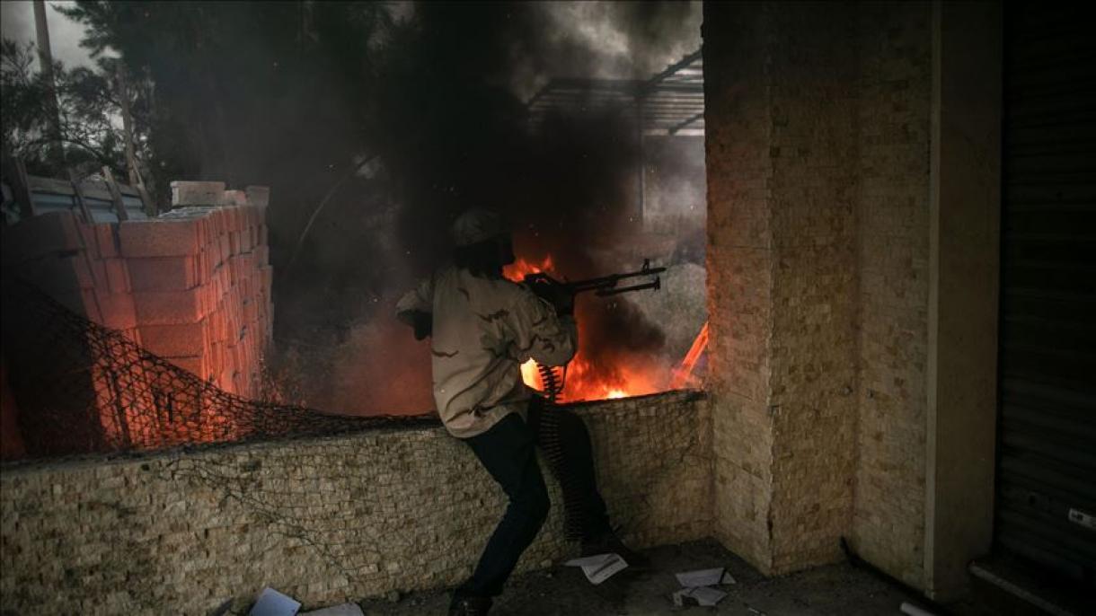 Libia: Haftar ataca una zona residencial de Trípoli