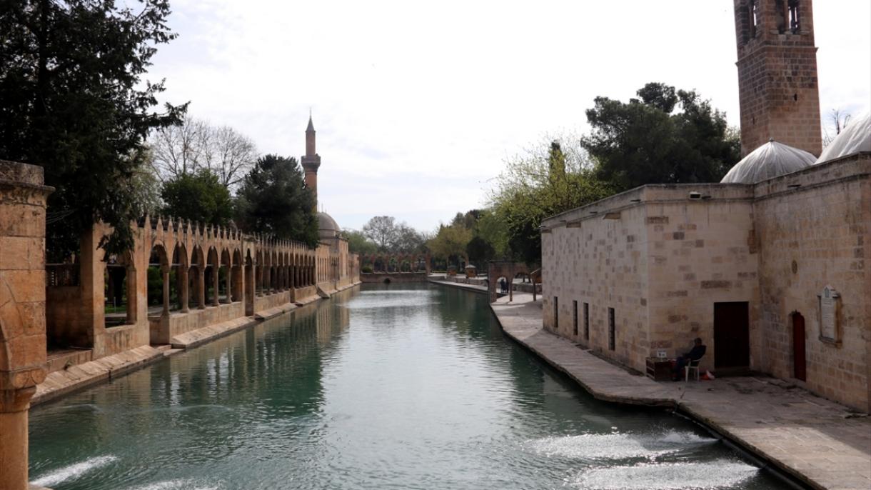 Şanlıurfa, la perla del sudeste de Turquía, se conoce como la ciudad de los profetas