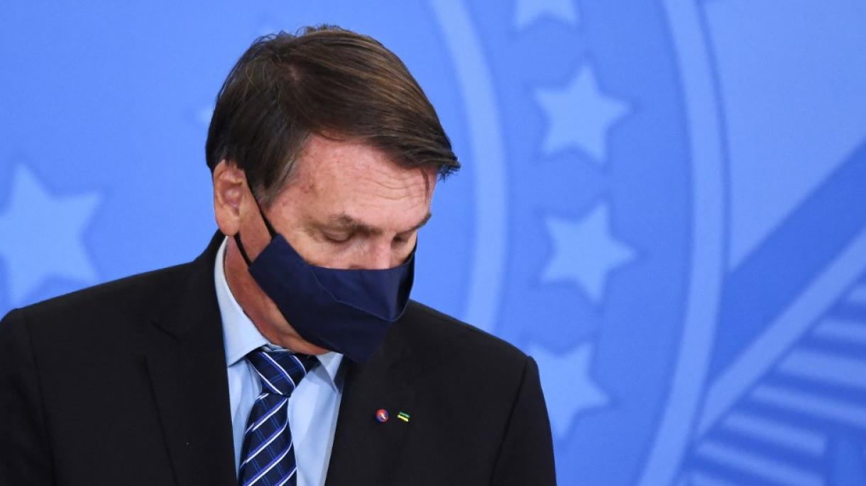 Bolsonaro cambia a 4 ministros luego de la renuncia de los titulares de Defensa y Exteriores