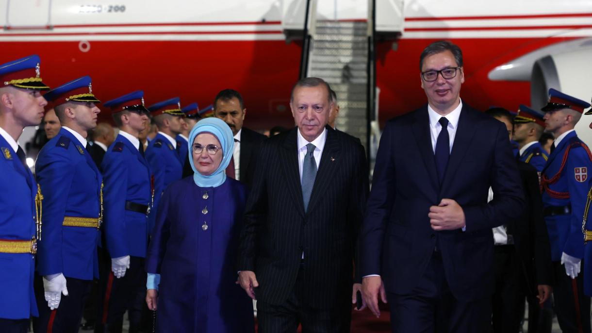 اردوغان و هییت  همراهش وارد صربستان شدند