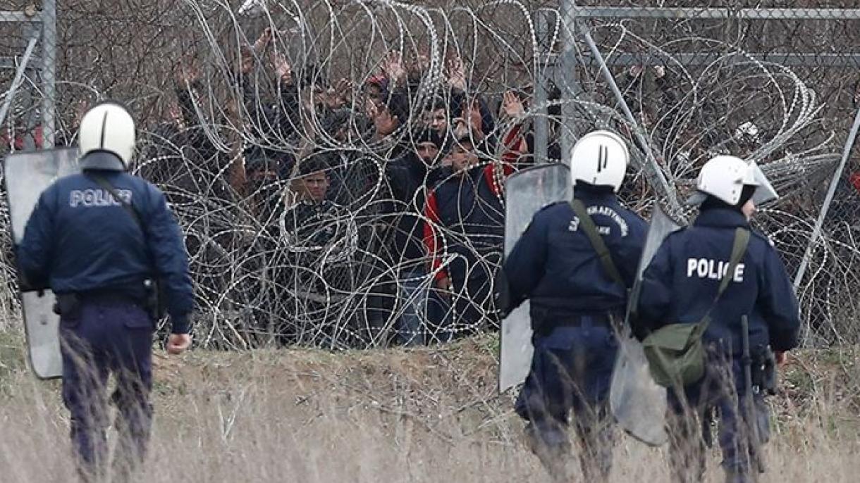 یونان در نزدیکی مرز ترکیه سیم خاردار موقت می‌کشد