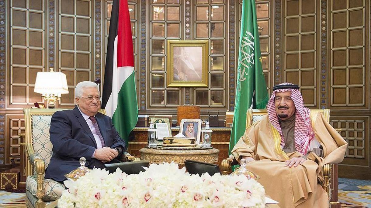 O presidente palestino Abbas faz uma visita surpresa à Arábia Saudita