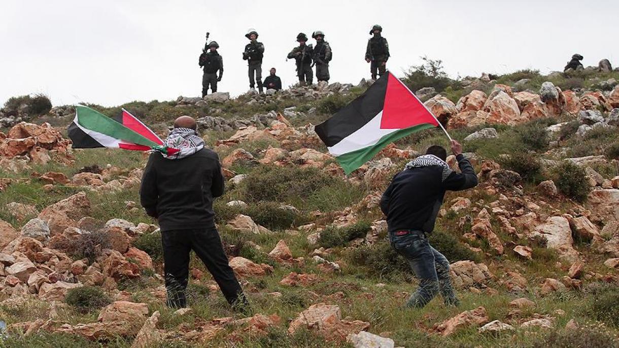 Soldados israelíes hirieron a los jóvenes palestinos