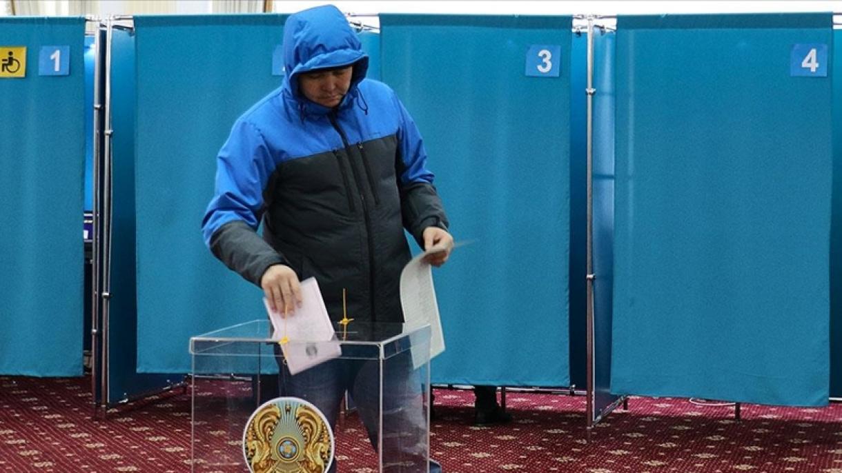 انتخابات زودهنگام در قزاقستان امروز انجا شد