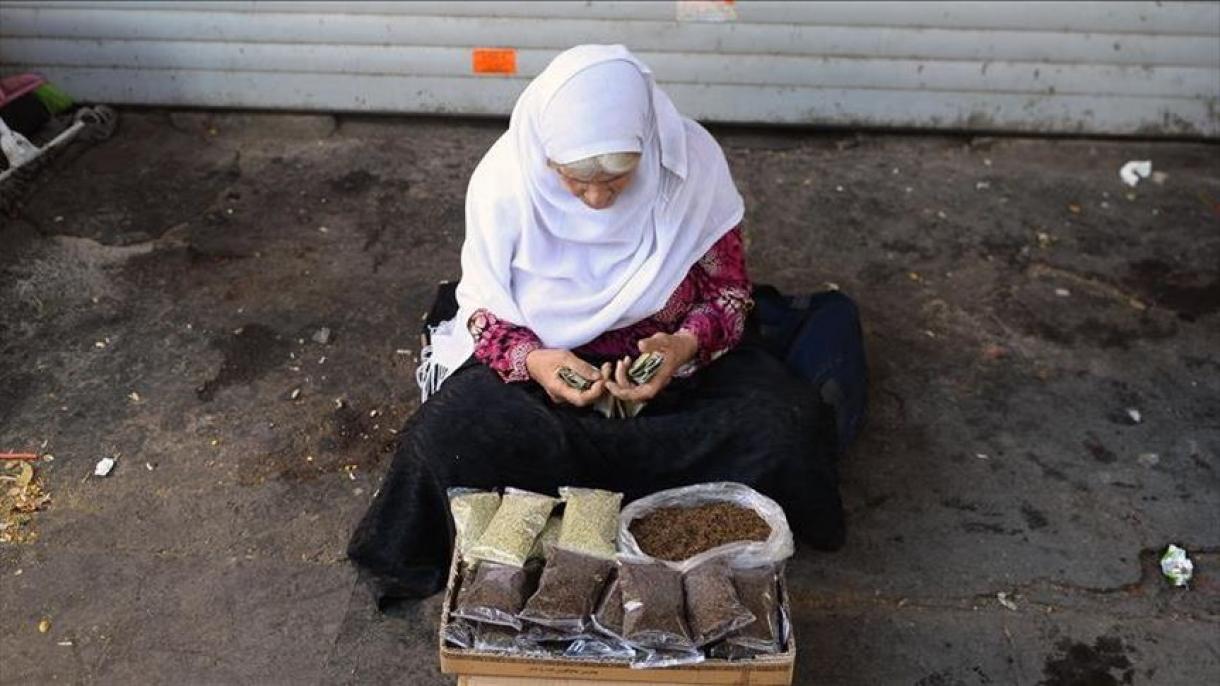 چهل درصد جمعیت ایران زیر خط فقر می‌روند