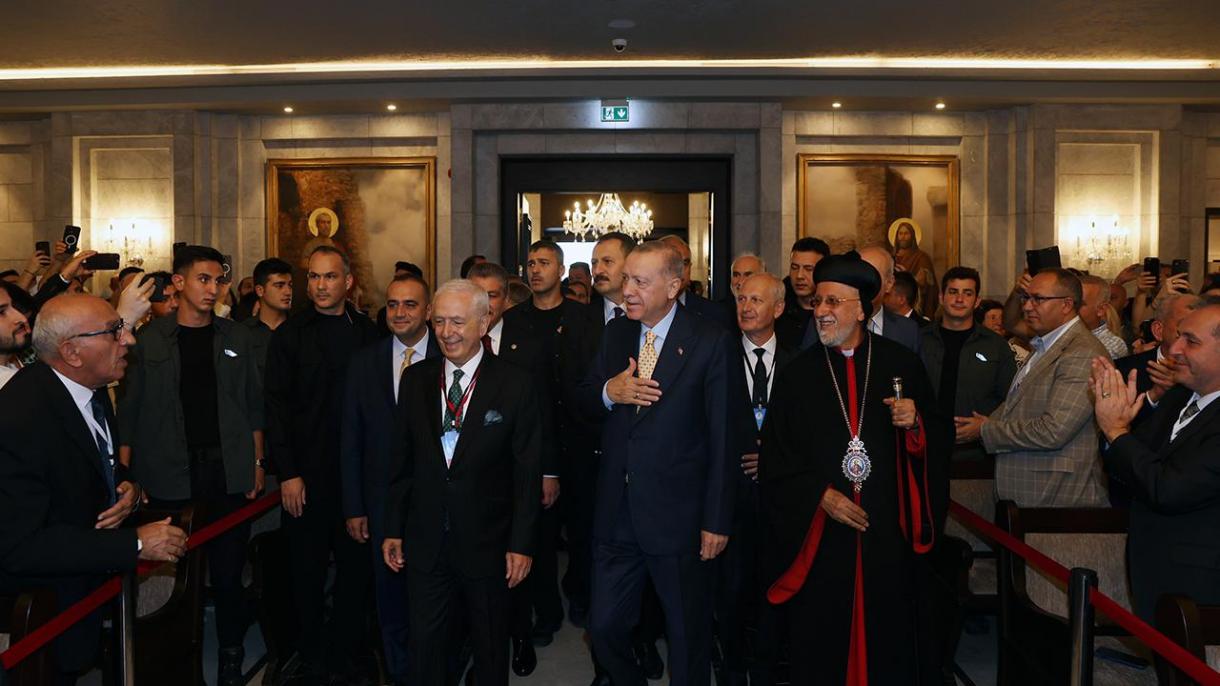 La inauguración de la iglesia en Istanbul llamó la atención de la prensa mundial