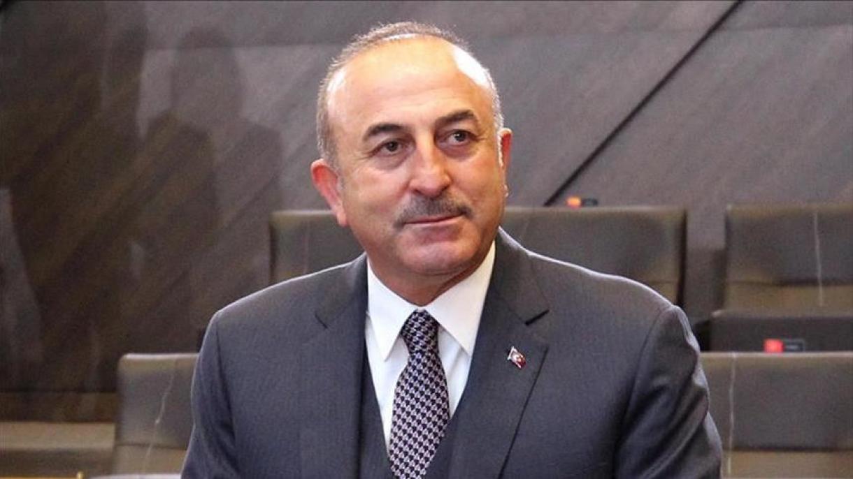 Çavuşoğlu fala por telefone com Guterres