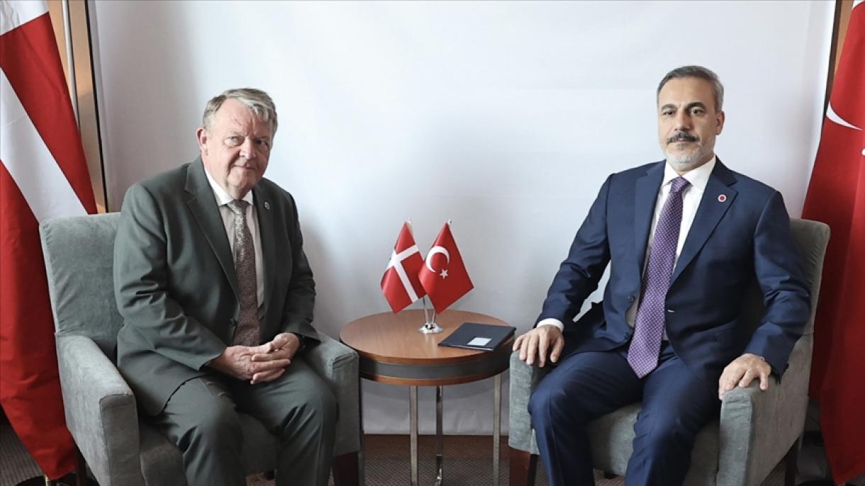 Türkiye condena una vez más los viles ataques continuos contra el Corán en Dinamarca