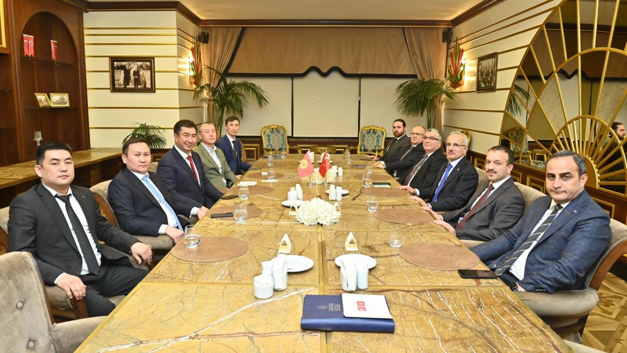 Түркия мен Қырғызстан Көлік және коммуникация министрлері кездесті