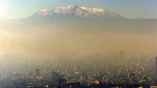 墨西哥发出空气污染警报
