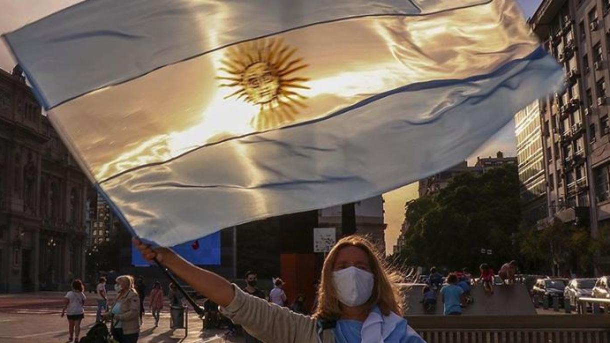 аргентинада һөкүмәткә қарши намайиш өткүзүлди