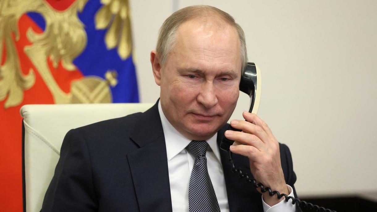 Vladimir Putin vә Emmanuel Makron arasında telefon danışığı olub