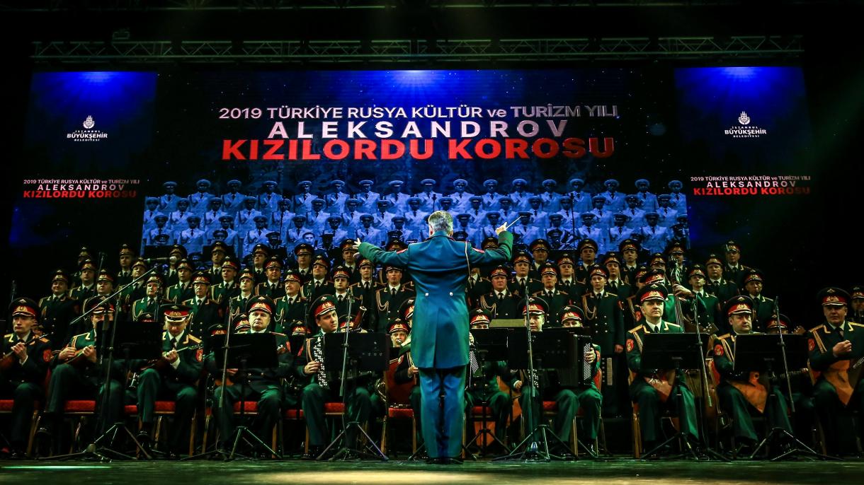 Isztambulban lépett fel az Alekszandrov zenekar