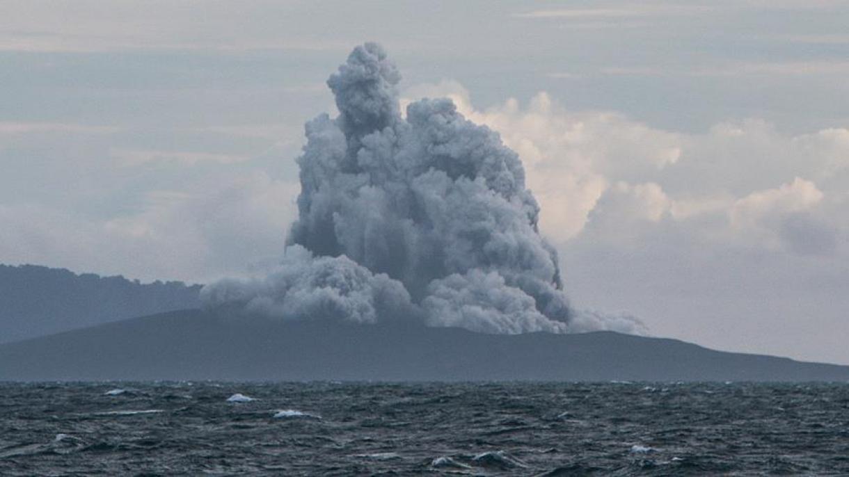 Anak -  Krakatau vulkanı aktivlaşqan