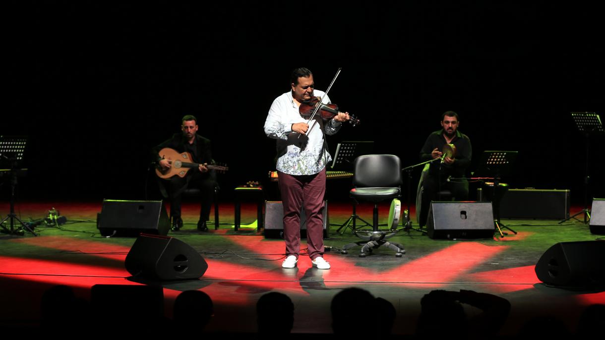 Ərəb ölkəsində Türkiyə musiqisi gecəsi keçirildi
