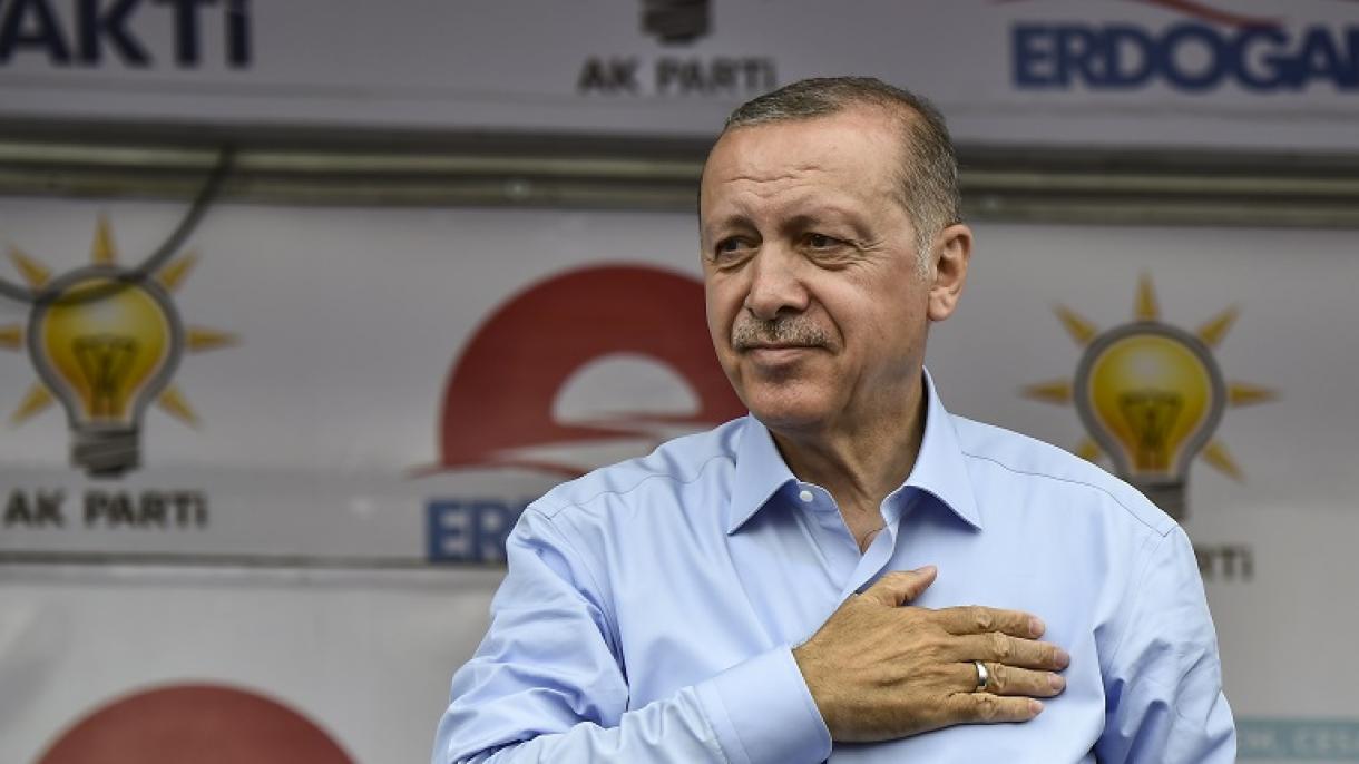 رجب طیب اردوغان در استانبول خطاب به مردم سخنرانی کرده و از ملت تشکر کرد