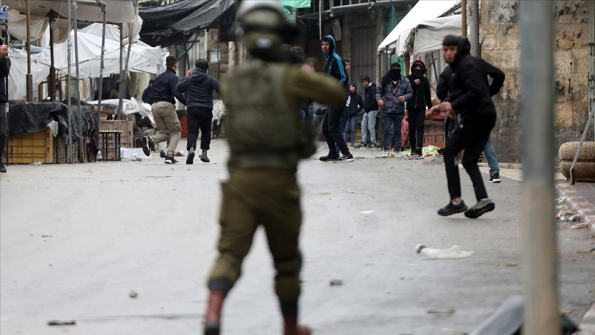 در حمله نظامیان اسرائیل به تجمع فلسطینیان ده‌ها نفر زخمی شدند