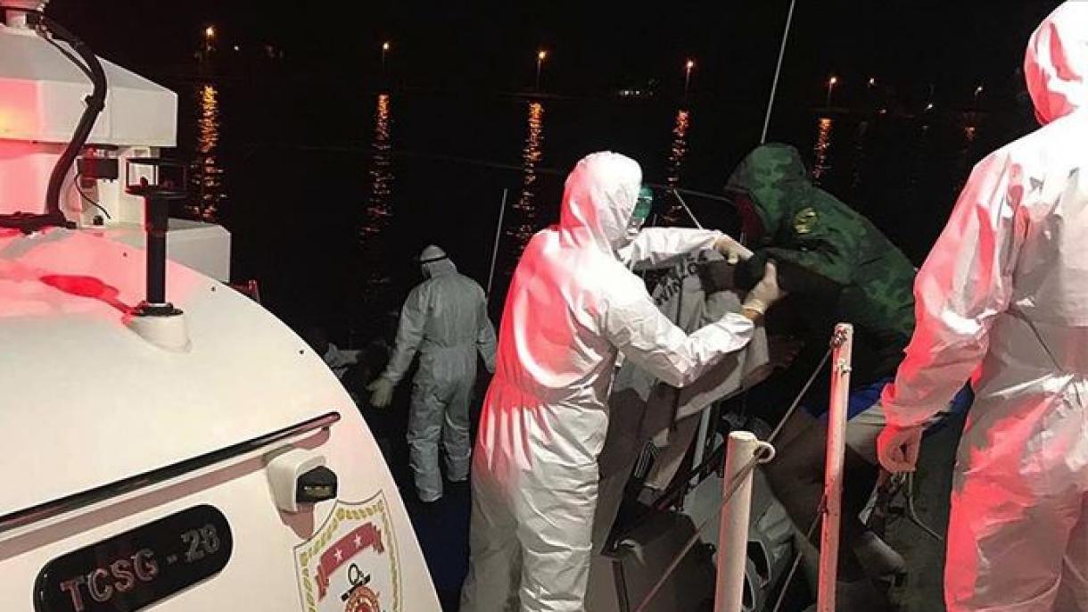 Guardia costiera turca salva 36 migranti al largo di Çanakkale