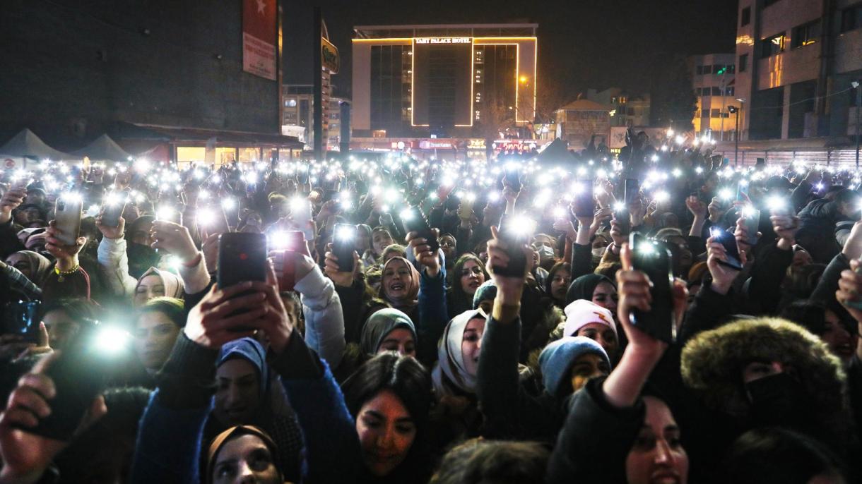ایرانیان برای گذراندن تعطیلات نورزی شهر وان ترکیه را انتخاب کردند