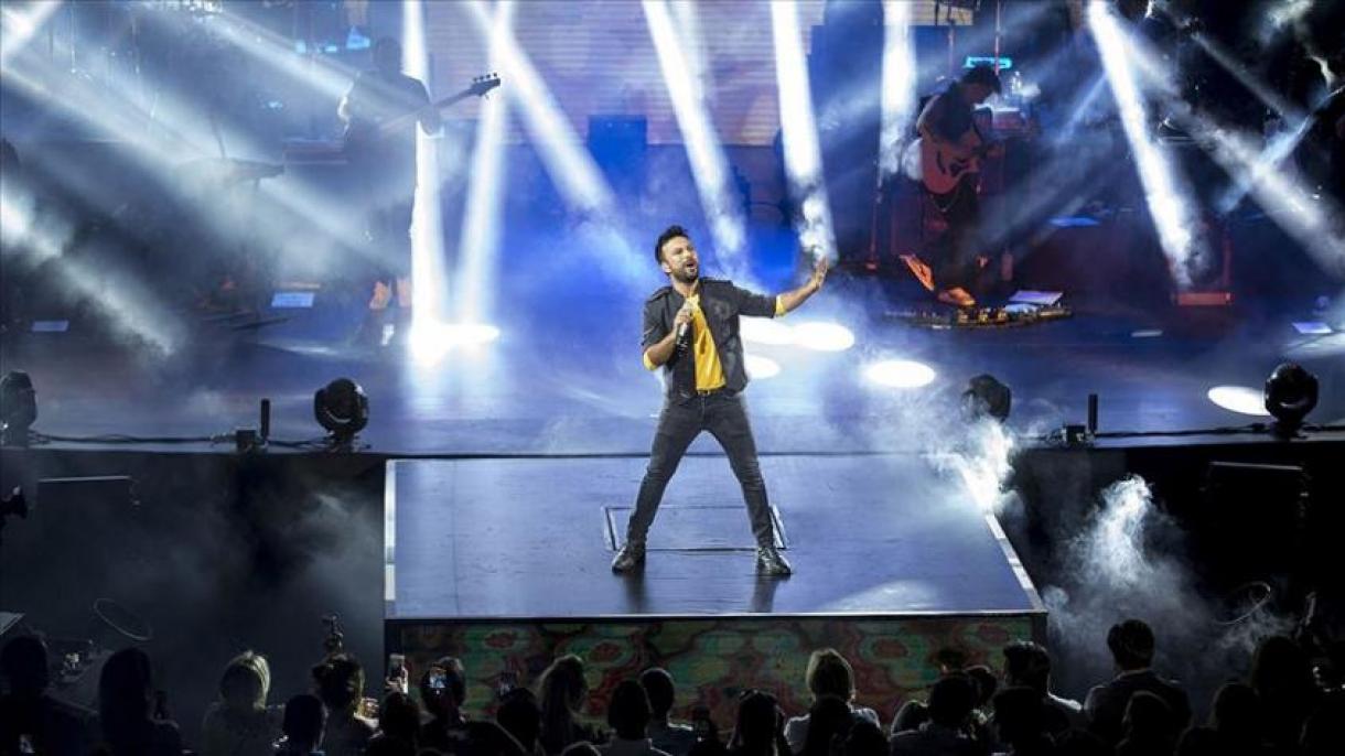 Tarkan impartirá tres conciertos en Cemil Topuzlu (Estambul) en septiembre