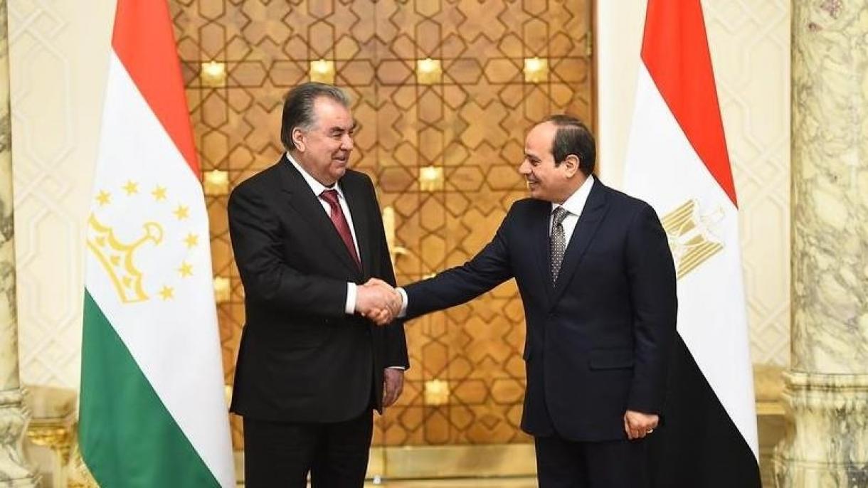 رئیس‌جمهور تاجیکستان به مصر سفر کرد