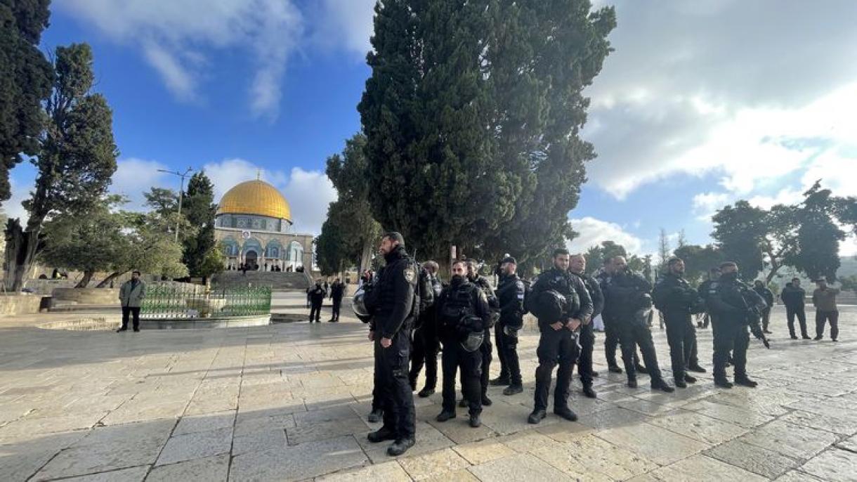 Nem szűnik a feszültség a jeruzsálemi Al-Aksza mecsetnél