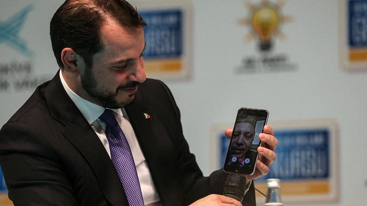 برقرار ی تماس اردوغان با جوانان از طریق سیستم فیس تایم