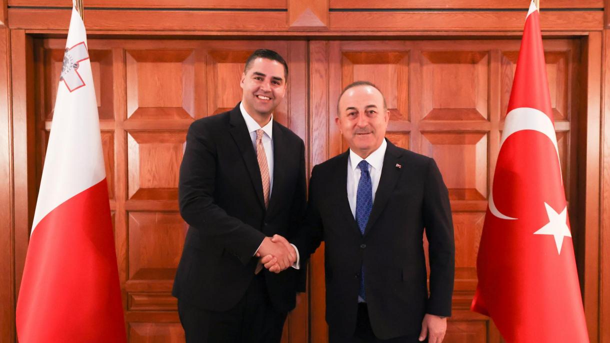 Чавушоглу се срещна с министъра на външните работи на Малта