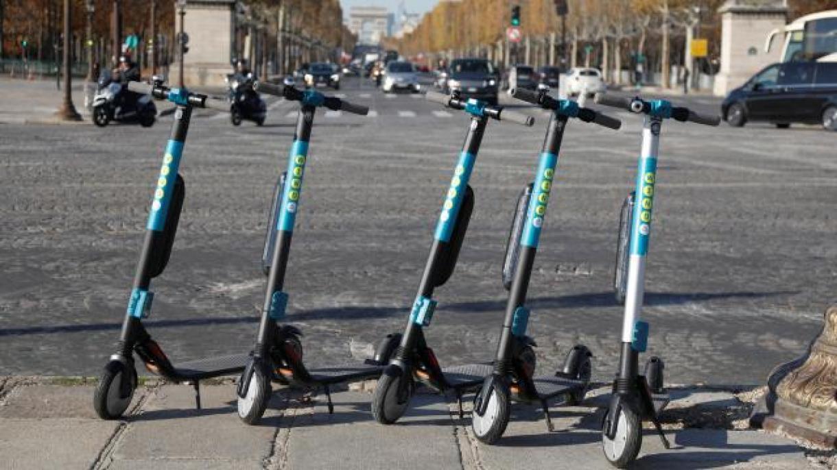 Референдумът в Париж относно електрическите скутери приключи...