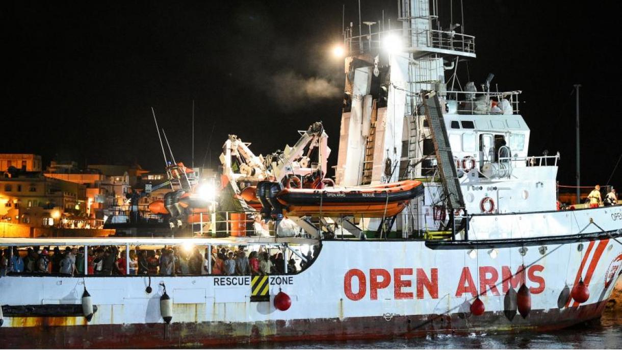 移民救援船未被允许靠近莱斯博斯岛