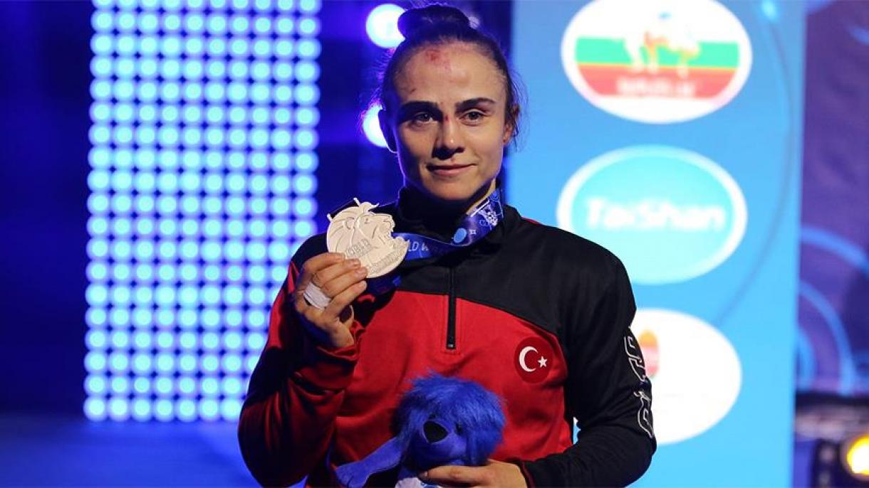 Elif Jale Yeşilırmak ezüstérmet nyert Budapesten