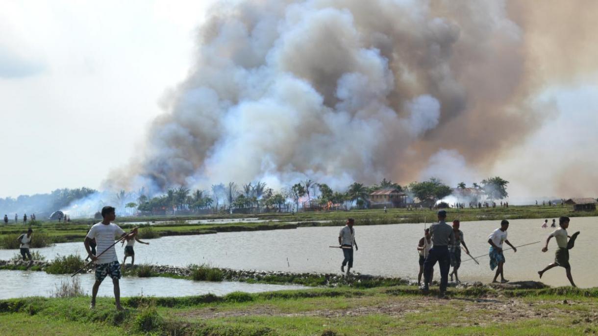 Még mindig muszlim falvakat gyújtanak fel Mianmarban