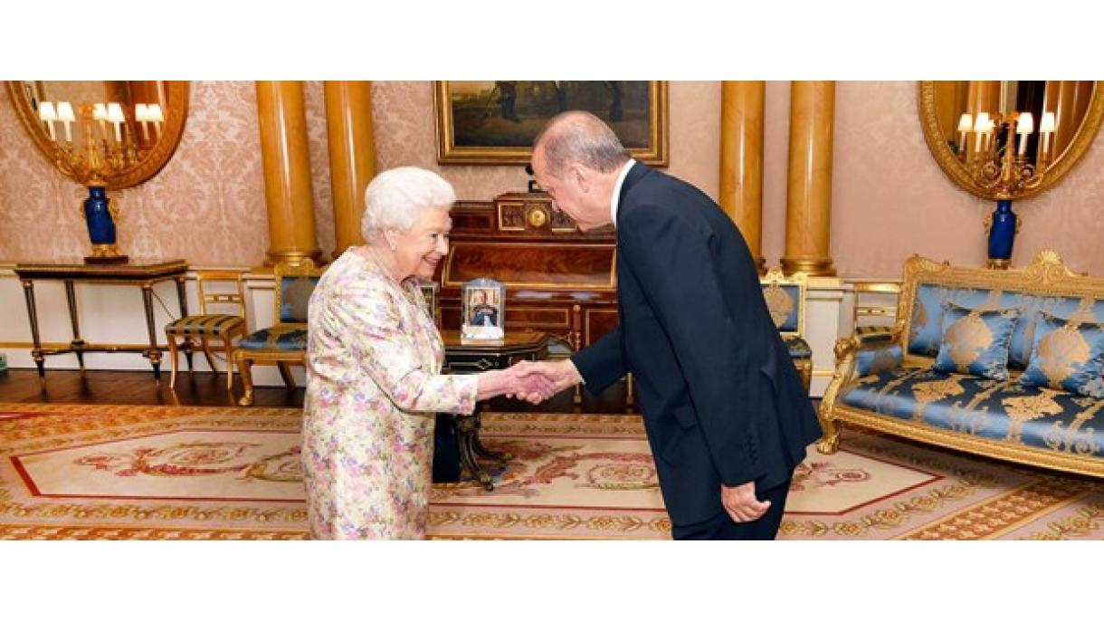 Erdogan s-a întâlnit cu  regina Elizabeth a II-a