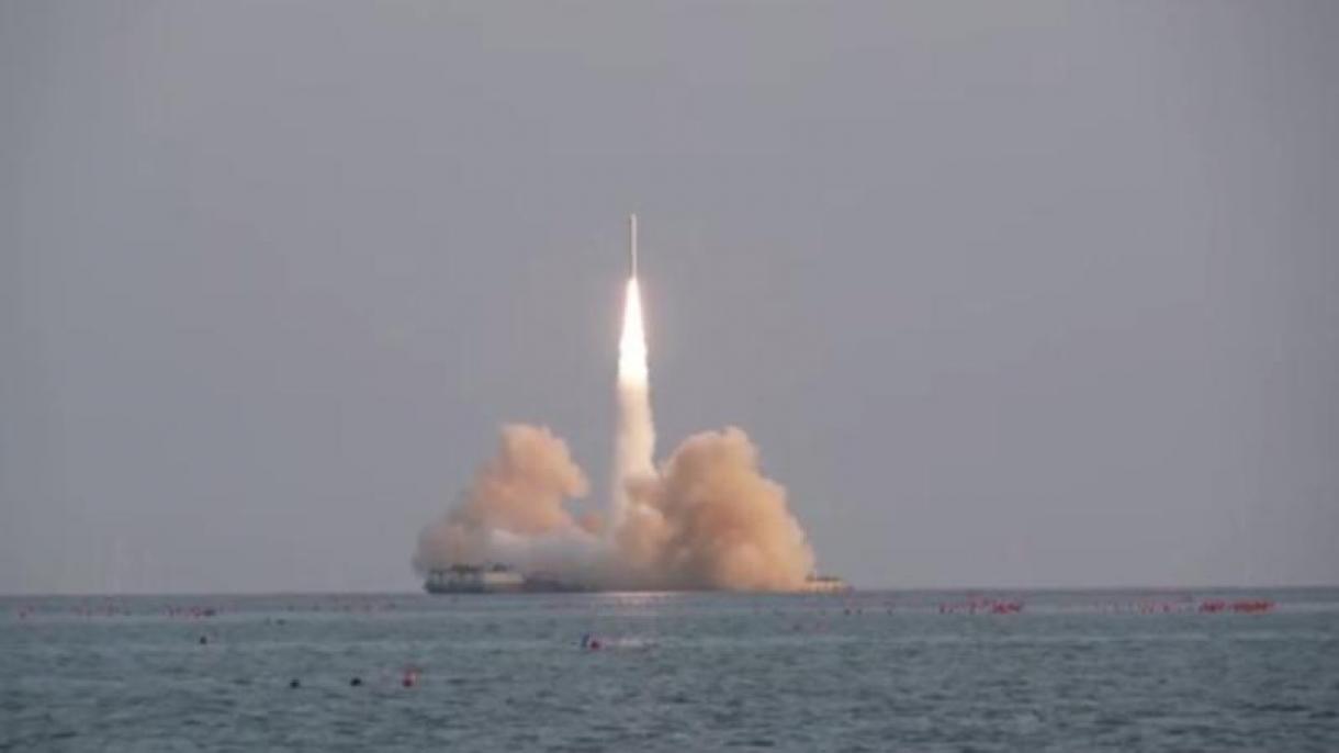 中国从海上成功发射4颗卫星