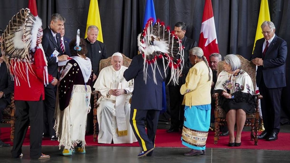 El papa Francisco se disculpa desde Canadá por los abusos de la iglesia Católica en ese país