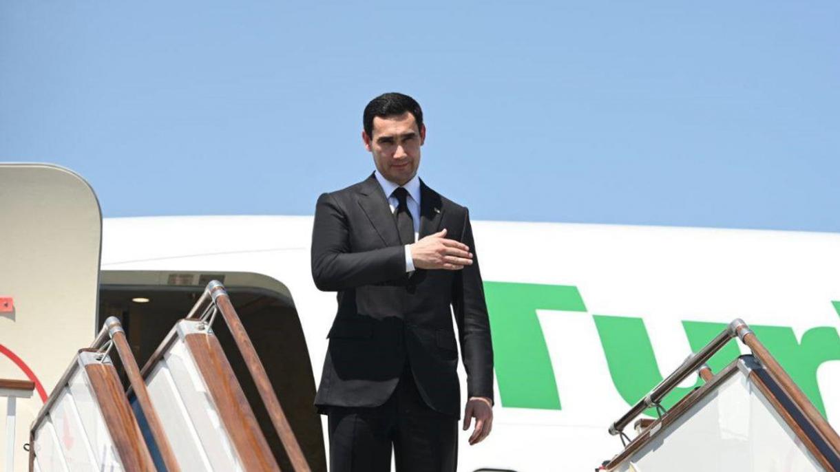 Serdar Berdimuhamedov Uçak Türkmenistan.jpg